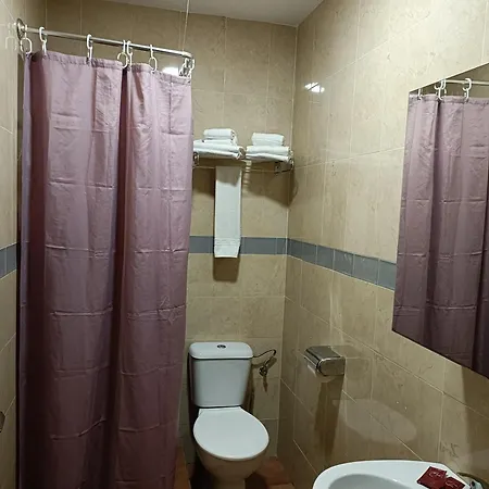 Batato Pensión 3*