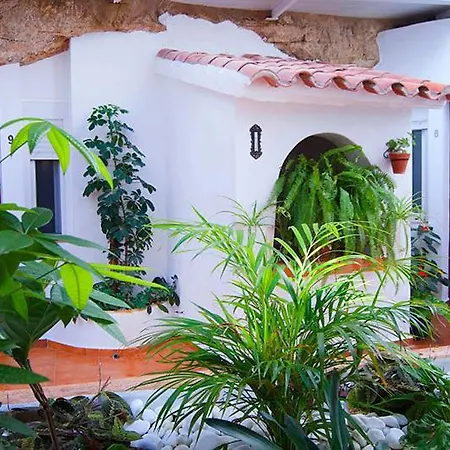 Batato Pensión 3*